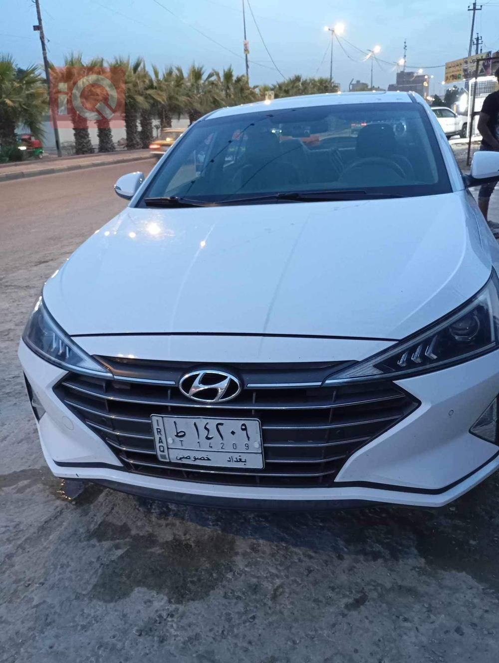 هیوندای ئەلەنترا